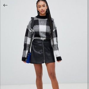 Zip front skirt brand new with tag